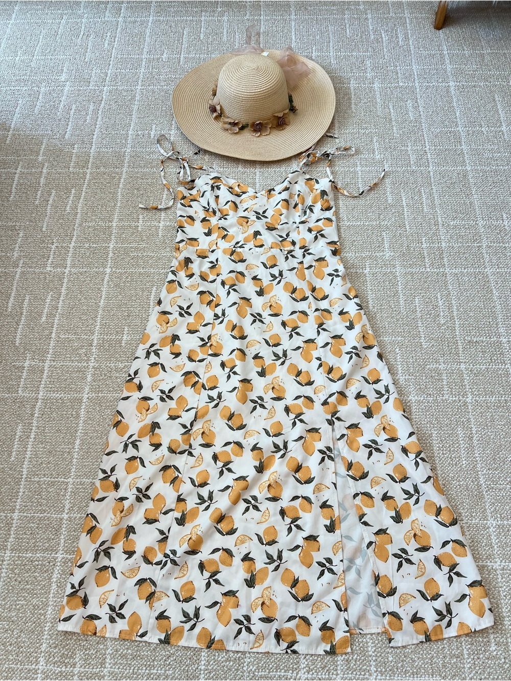 Lemon Print Slip Dress in White and Yellow L